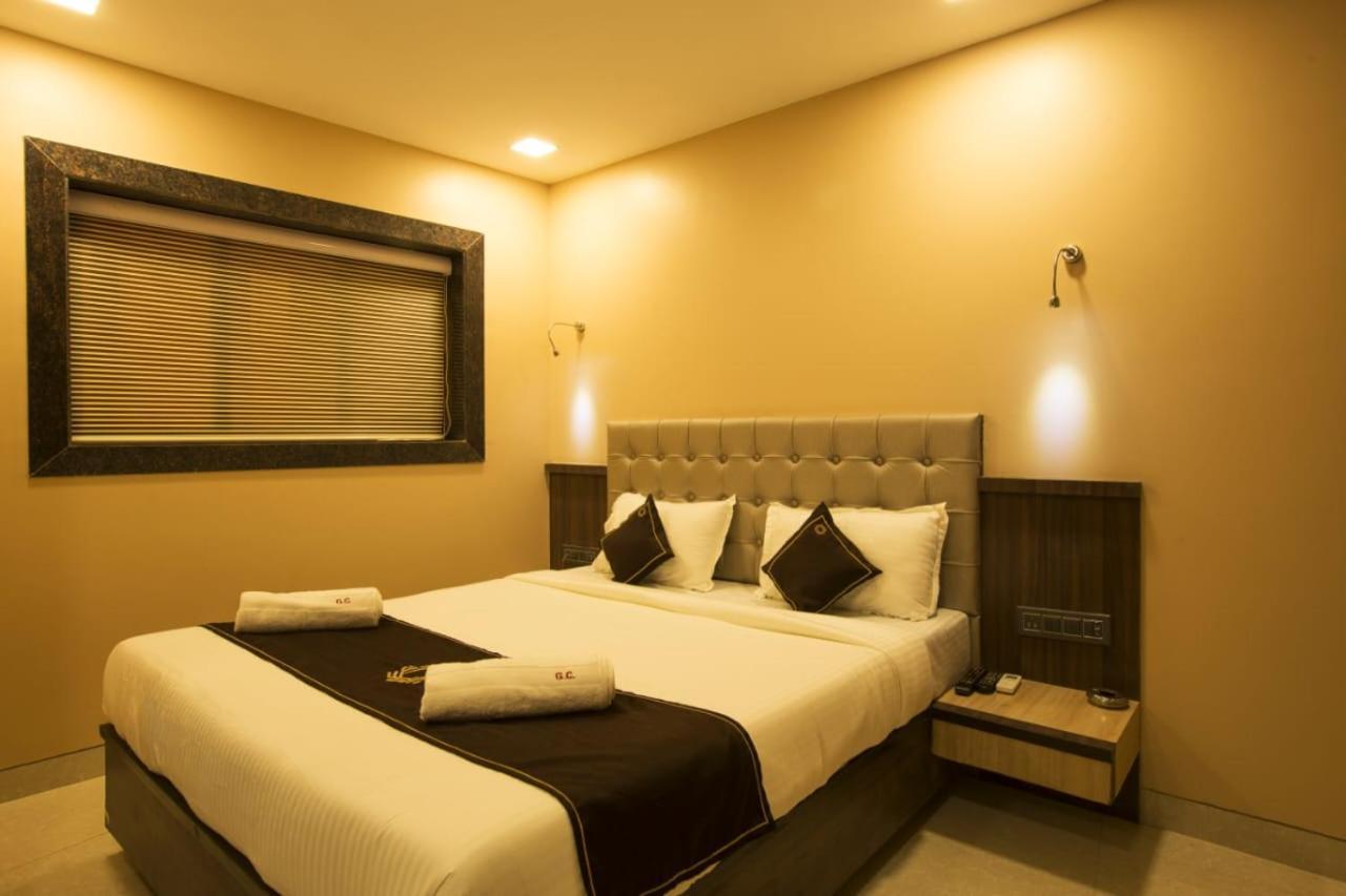 Hotel Golden Crown 孟买 外观 照片