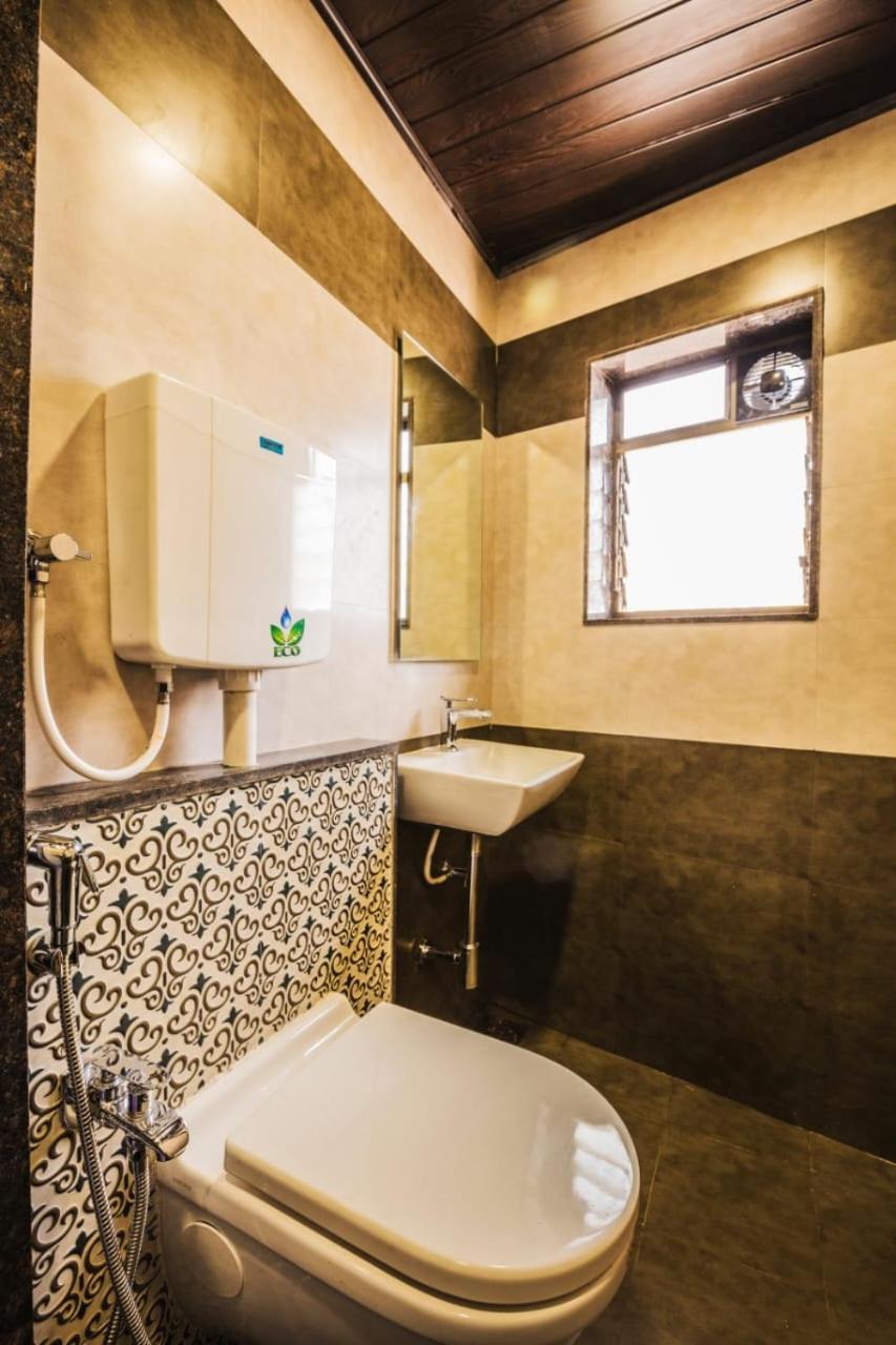 Hotel Golden Crown 孟买 外观 照片